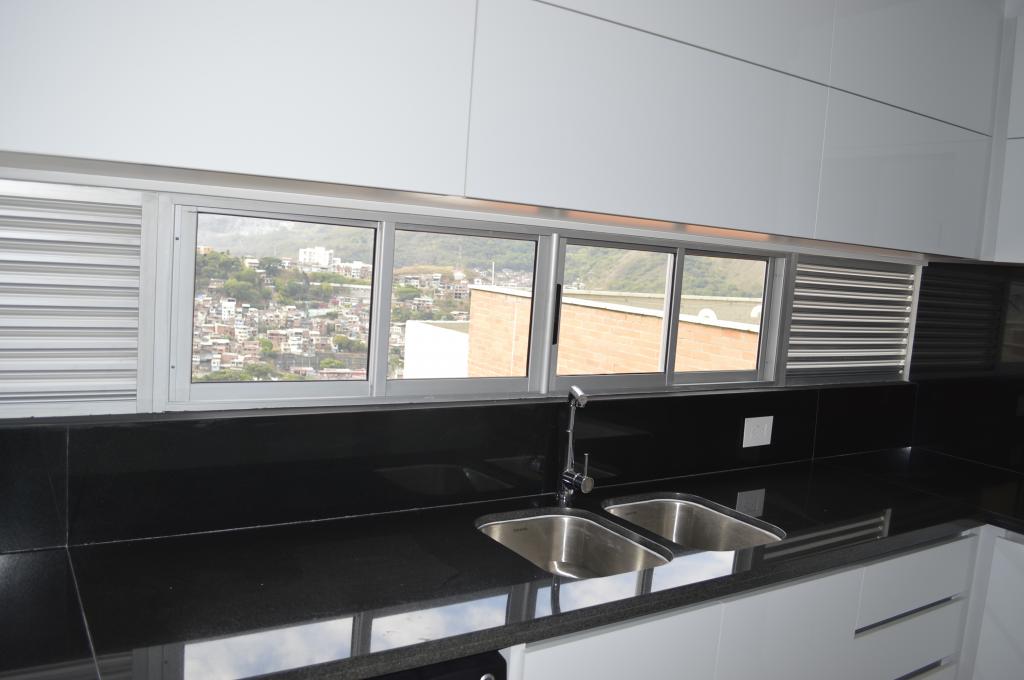Apartamento En Venta - Santa Teresita, Cali