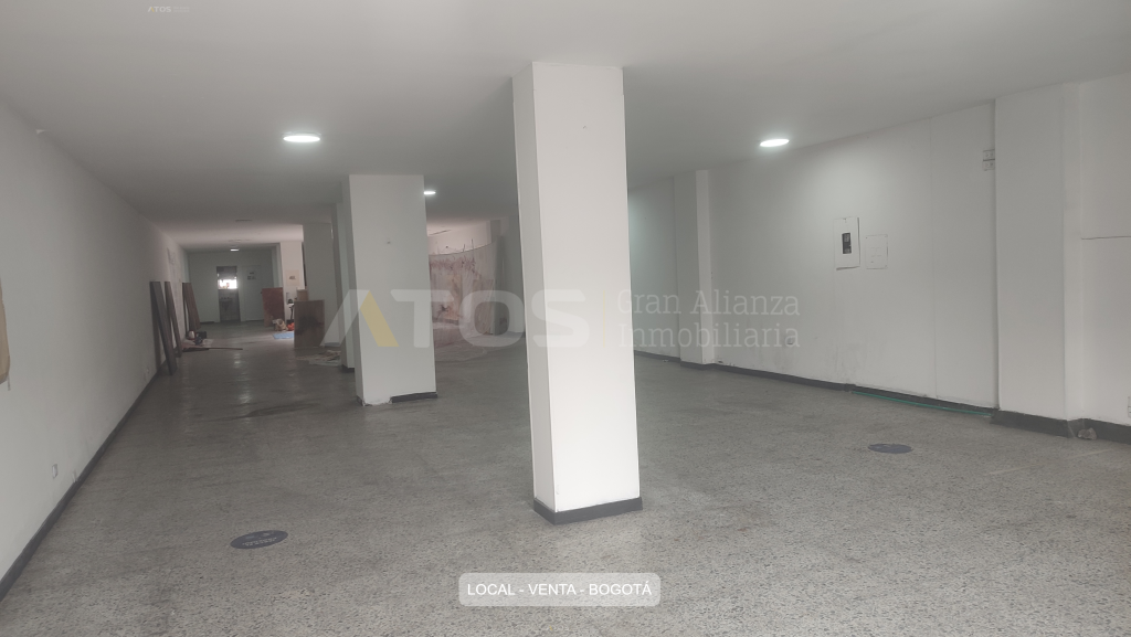 Local en venta en Avenida Boyacá, Bogotá, 228 m² · foto 3 de 3