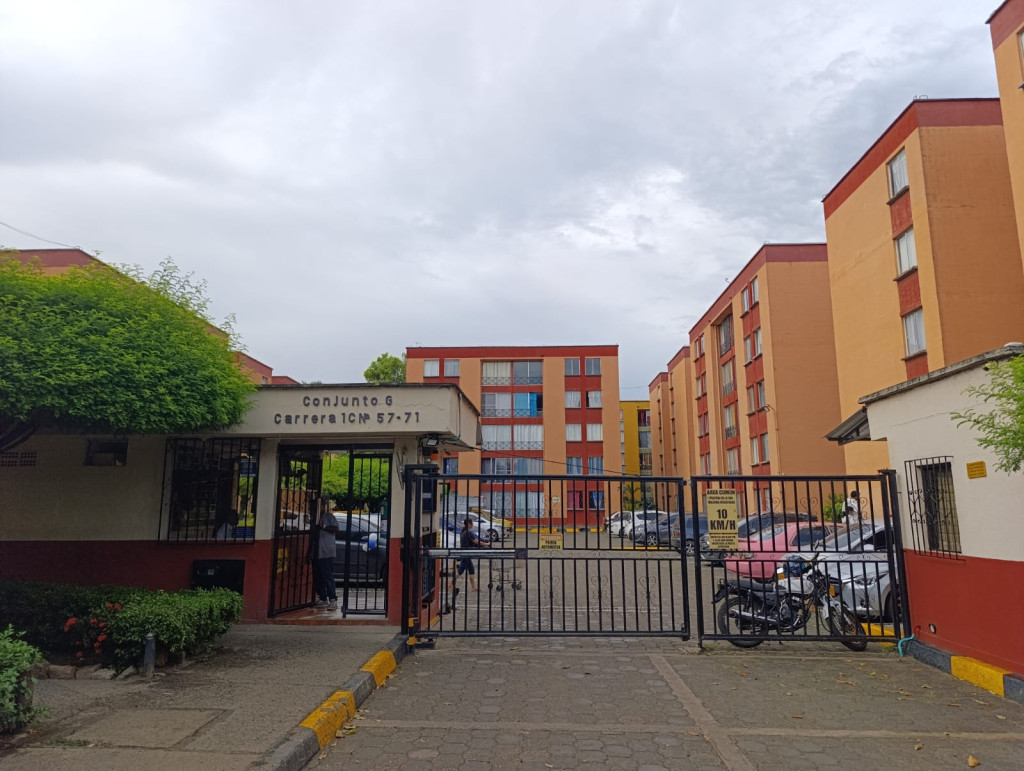 APARTAMENTO EN ARRIENDO