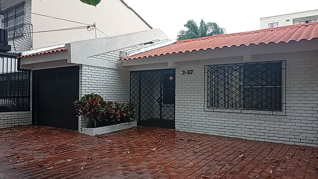CASA EN ARRIENDO