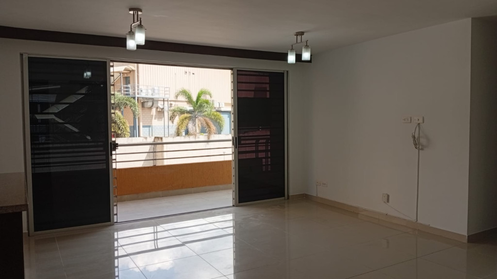 APARTAMENTO EN ARRIENDO