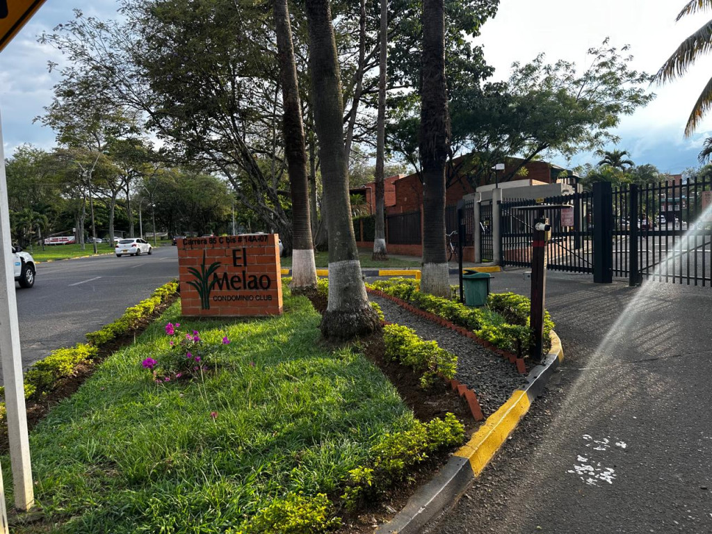 APARTAMENTO EN ARRIENDO/VENTA
