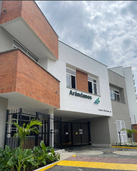APARTAMENTO EN ARRIENDO