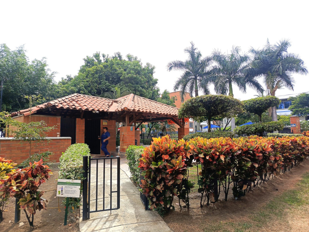 APARTAMENTO EN ARRIENDO