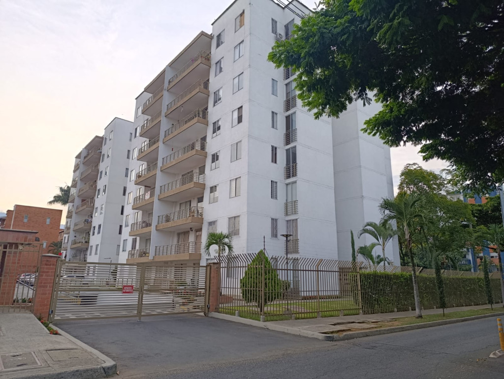 APARTAMENTO EN ARRIENDO