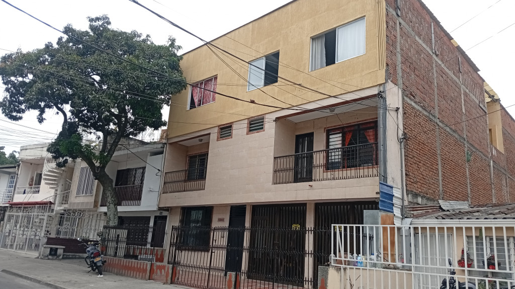 APARTAESTUDIO EN ARRIENDO