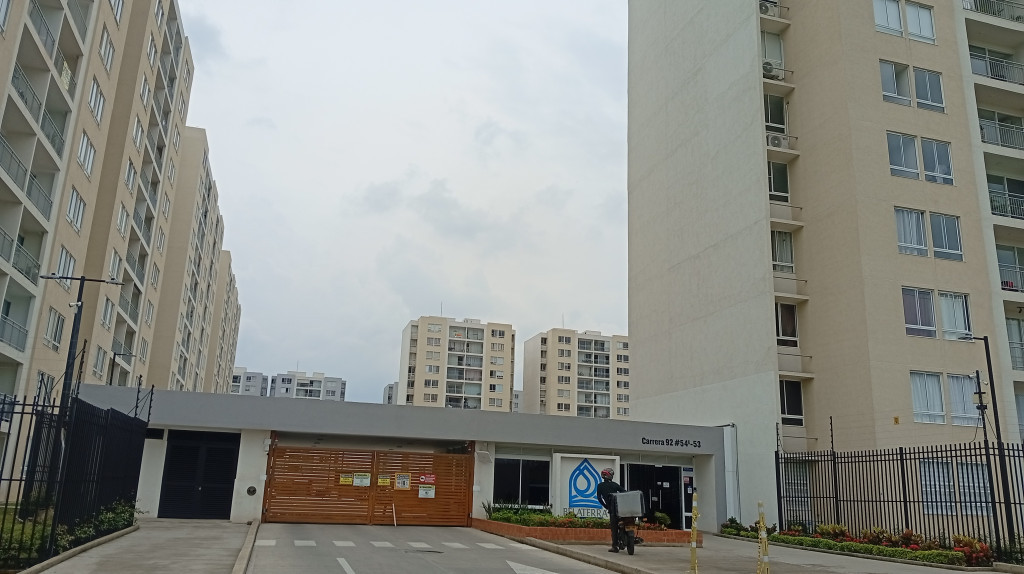 APARTAMENTO EN ARRIENDO