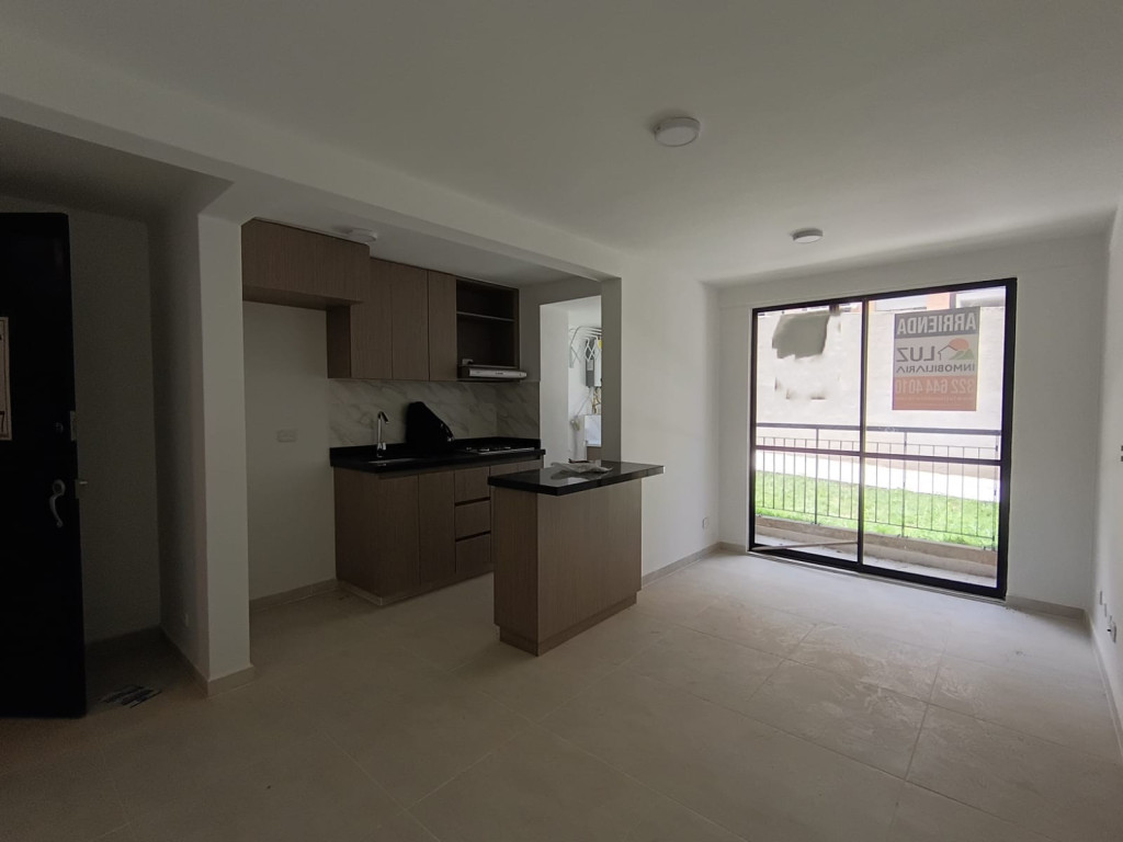 Apartamento - arriendo - VÍA ANTIGUA A MARINILLA