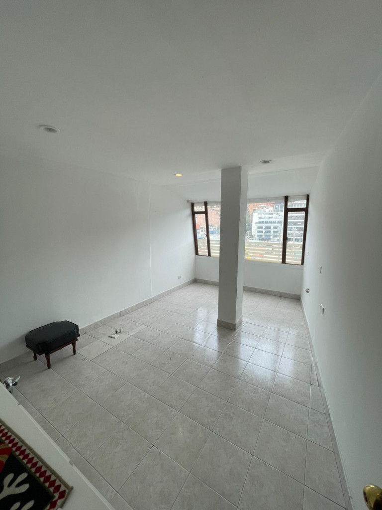 Oficina en arriendo, código 4963