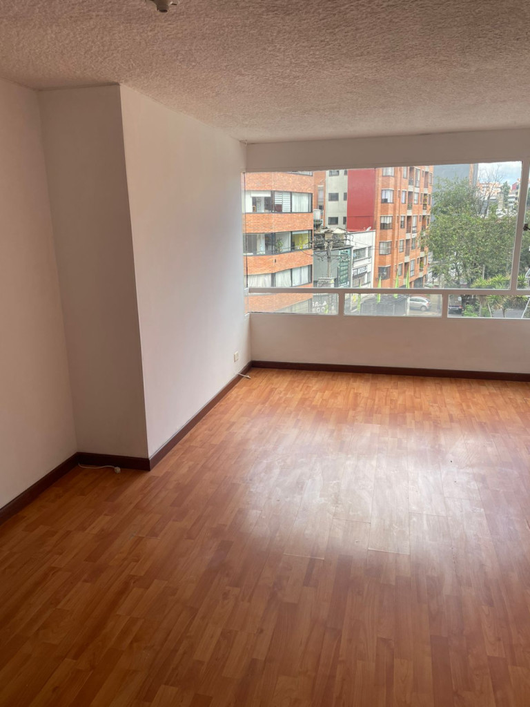 Apartamento en arriendo, código 4965