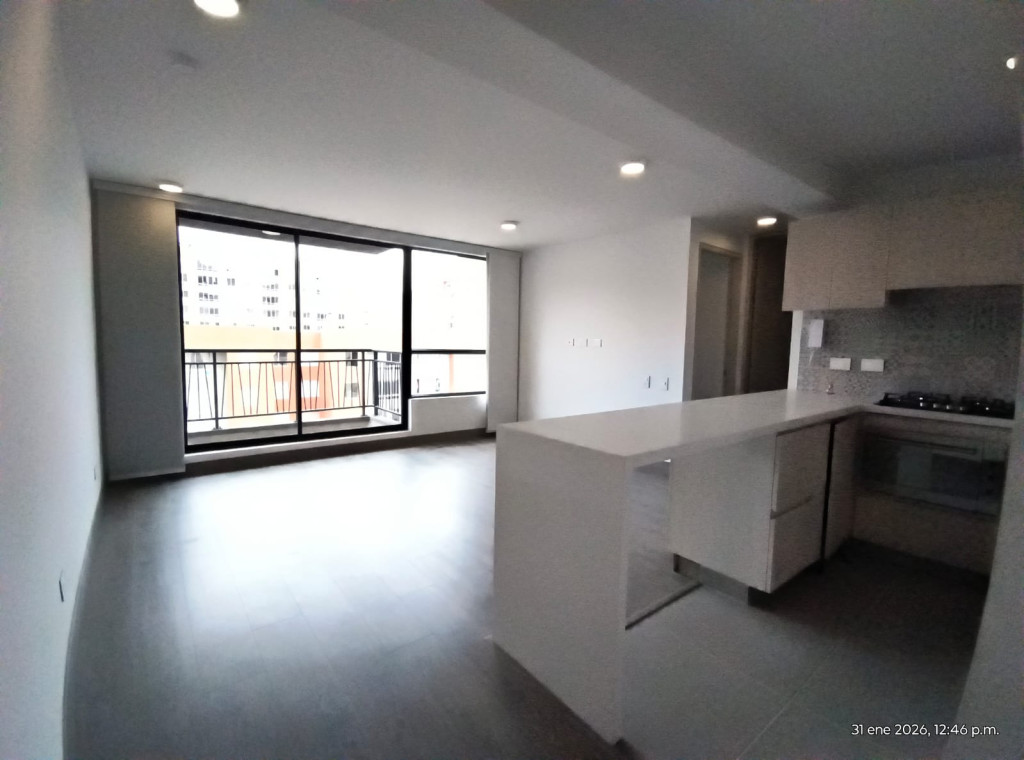 Apartamento en arriendo, código 4968