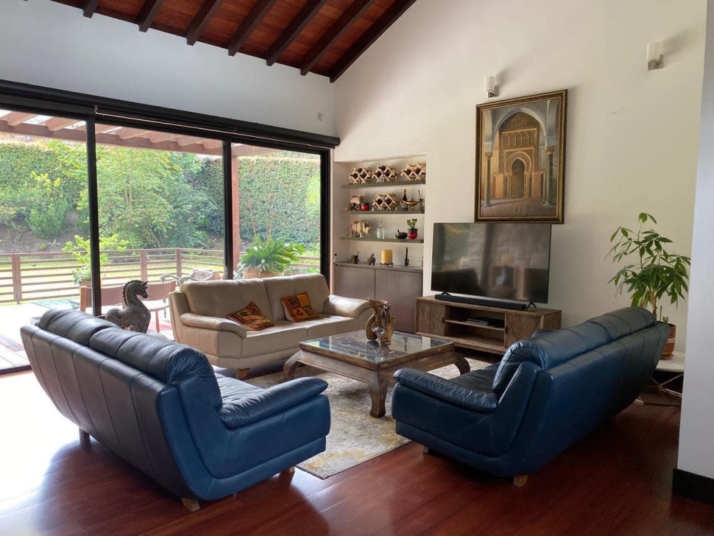 Casa en venta, código 4978