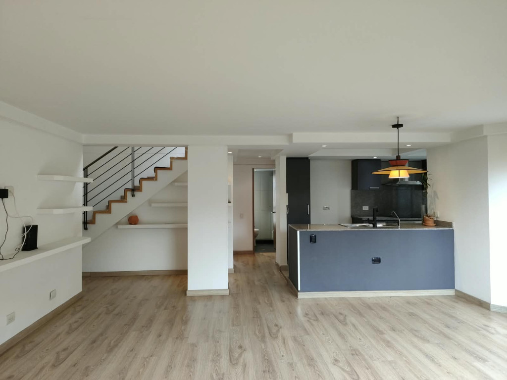 Apartamento en arriendo, código 5012