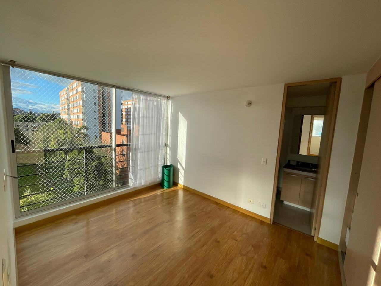 Apartamento en arriendo, código 5017