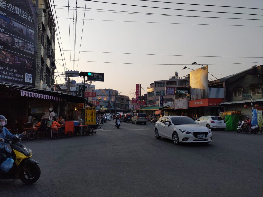 東港中心街