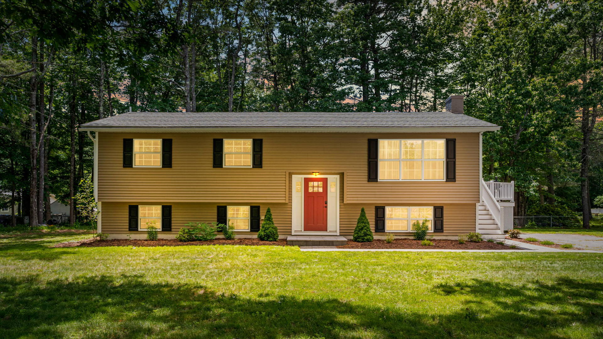 Home For Sale in Windham, Maine 3 Stagecoach Lane Tomazin Goff