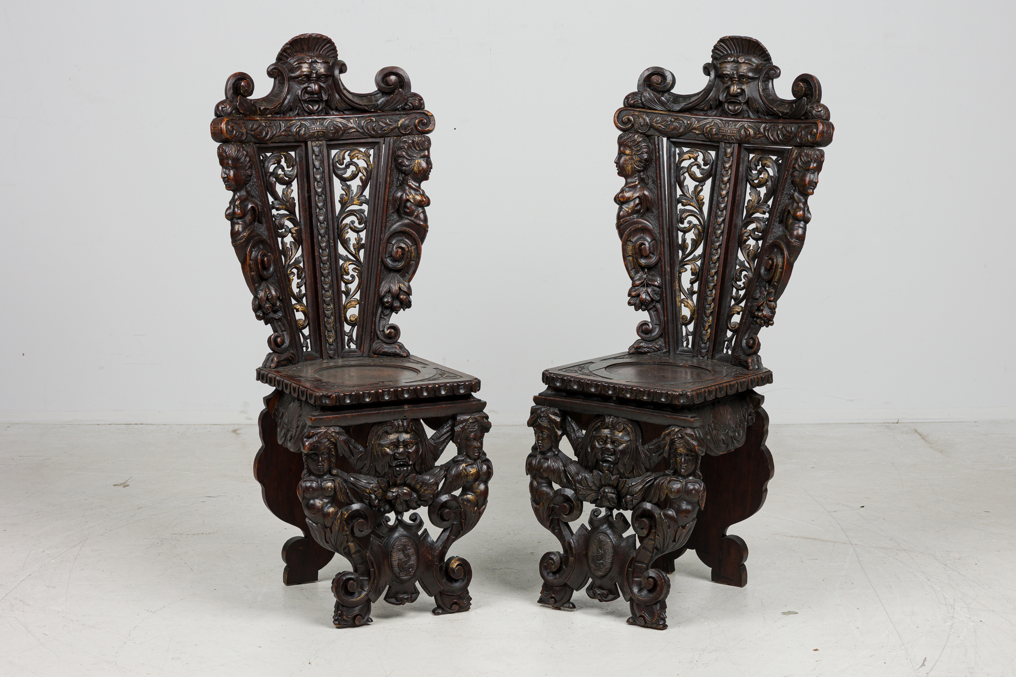 Seating side chair pair italian renaissance walnut 020769