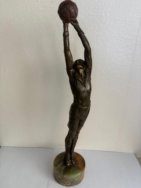 Art deco soccer player 1