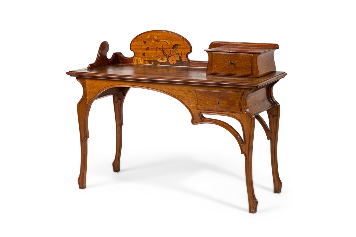 Art nouveau desk with backrail