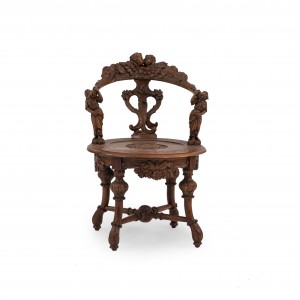 Italian venetian carved arm chair
