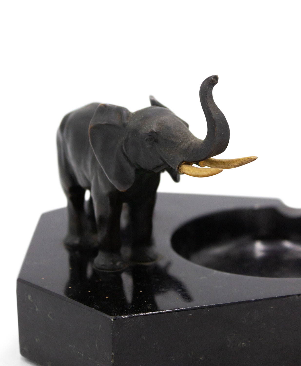Regency marble elephant ashtray 1
