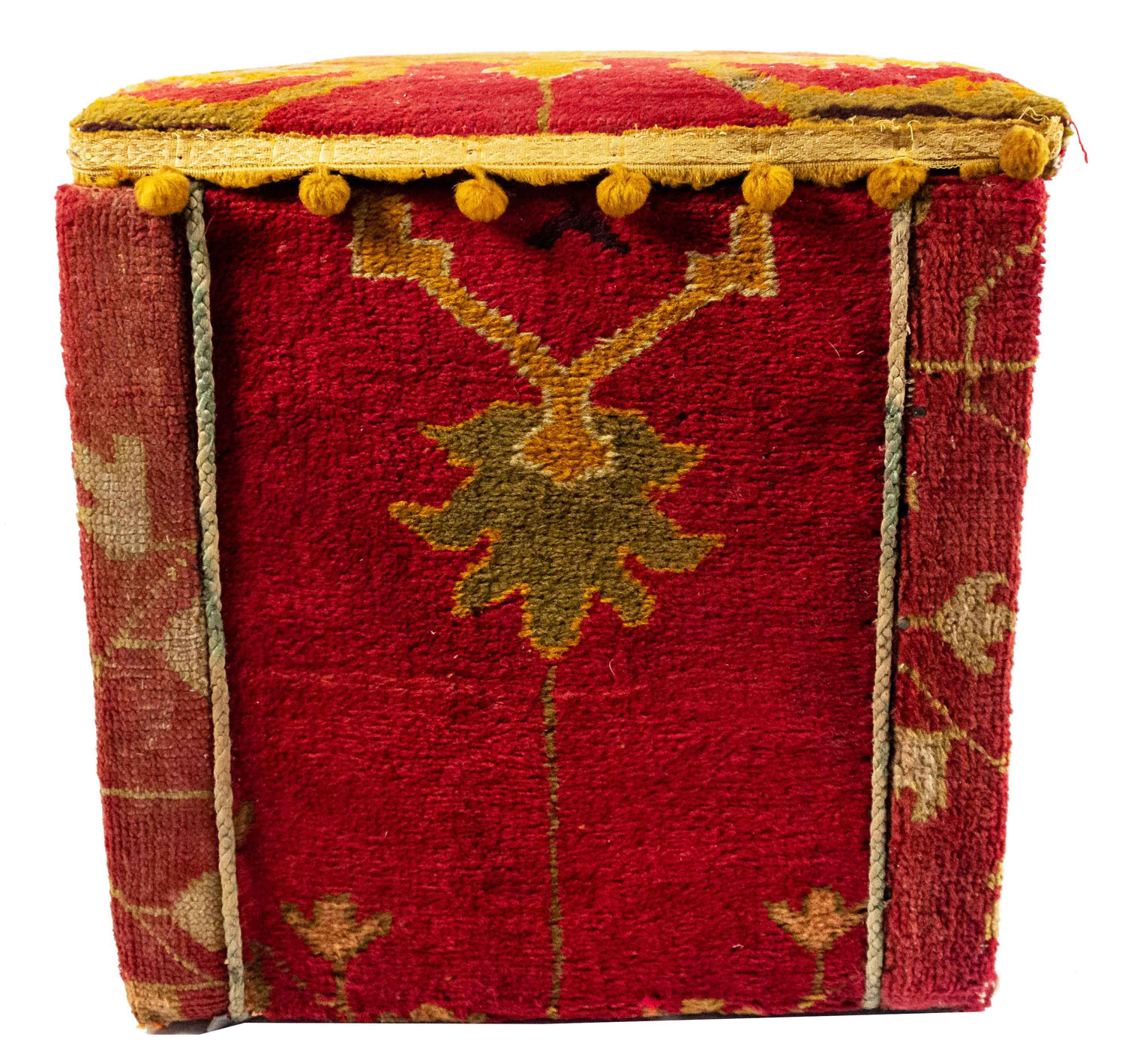 English victorian turkish carpet trunk
