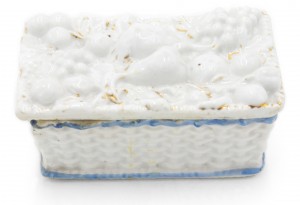 English victorian white porcelain box 1