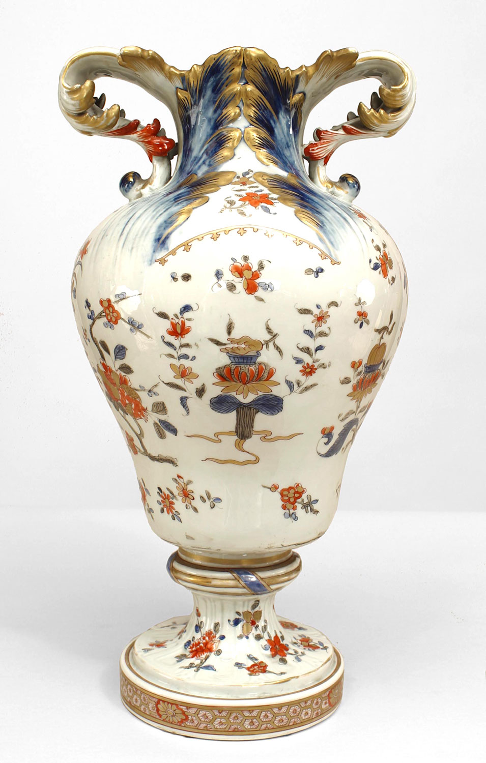 English Georgian Armorial Porcelain Vases 1