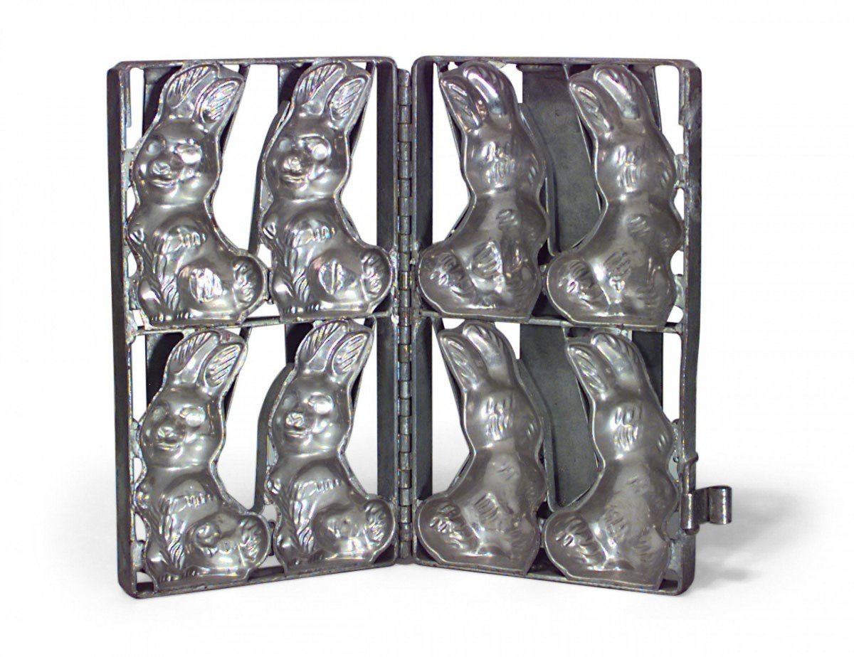 American country metal rabbit shaped chocolate mold 1