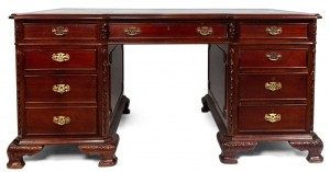 English georgian mahogany kneehole desk