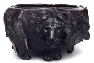 Japanese style bronze pot with animal heads