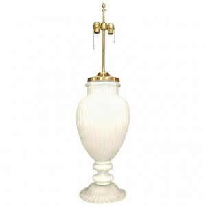 Italian neoclassic murano urn table lamp 1