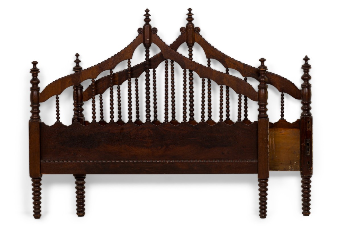 American victorian full size spool headboard and footboard