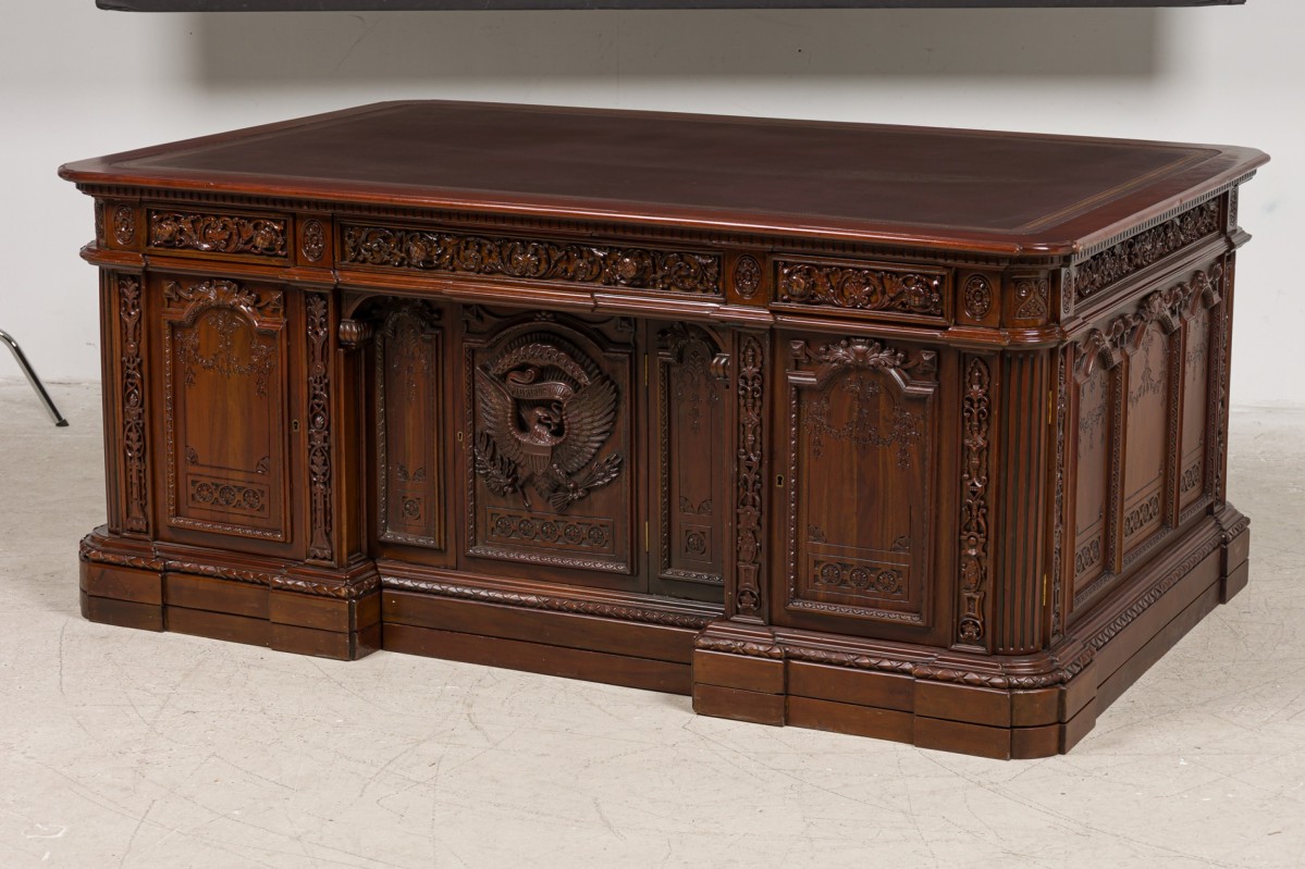 American federal resolute desk
