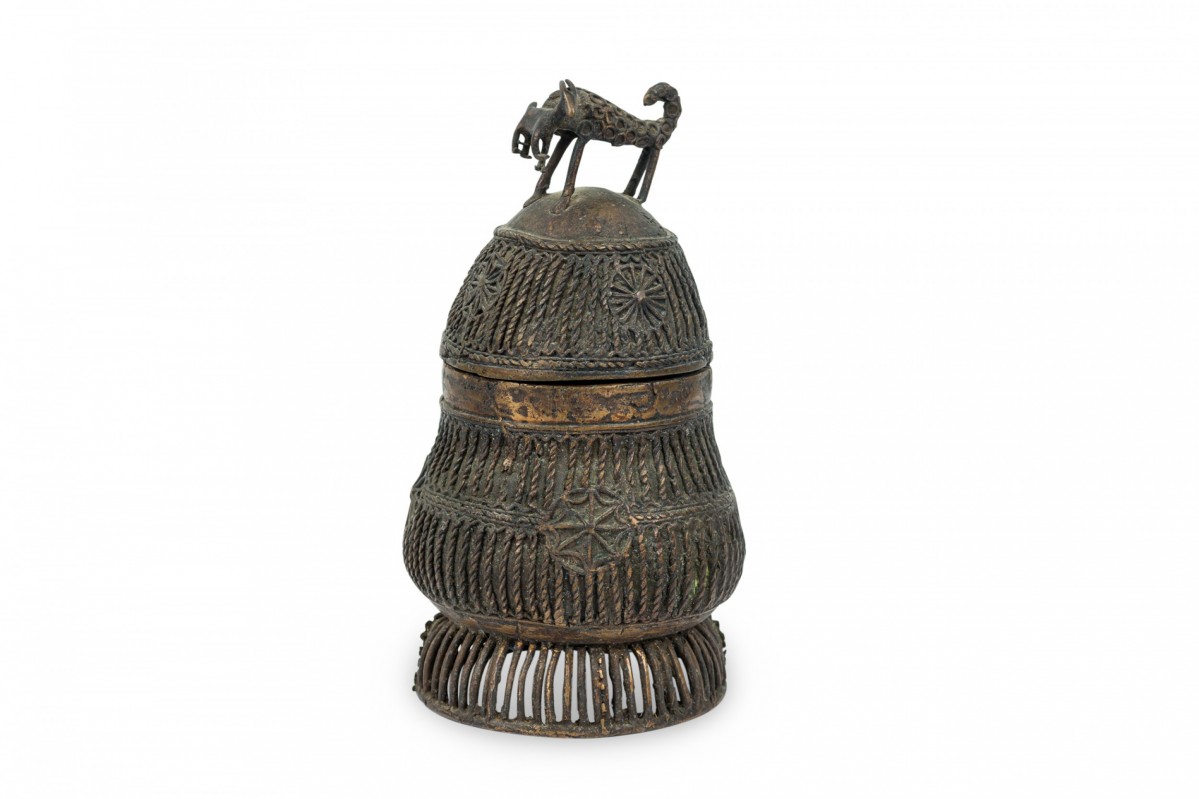 African ghana 20th century asante kuduo bronze gold dust vessel