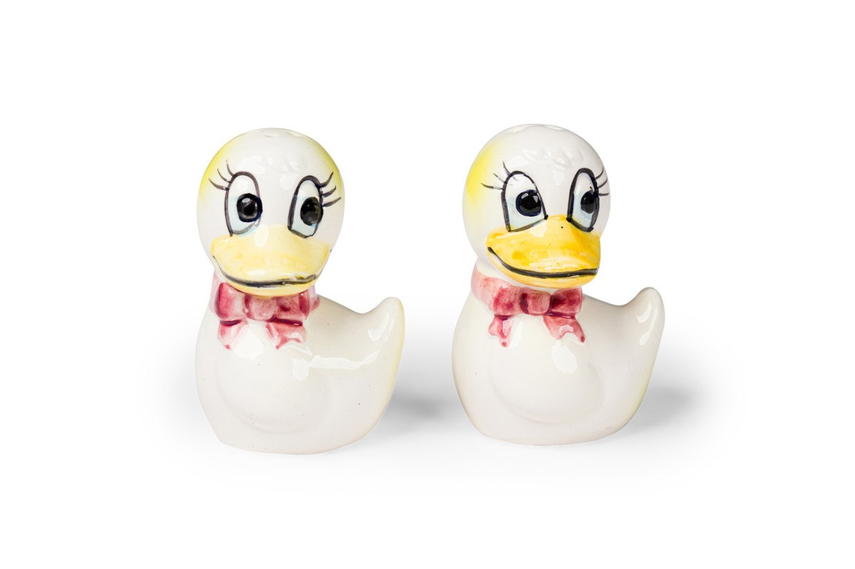 Contemporary american duck figurine salt and pepper shakers