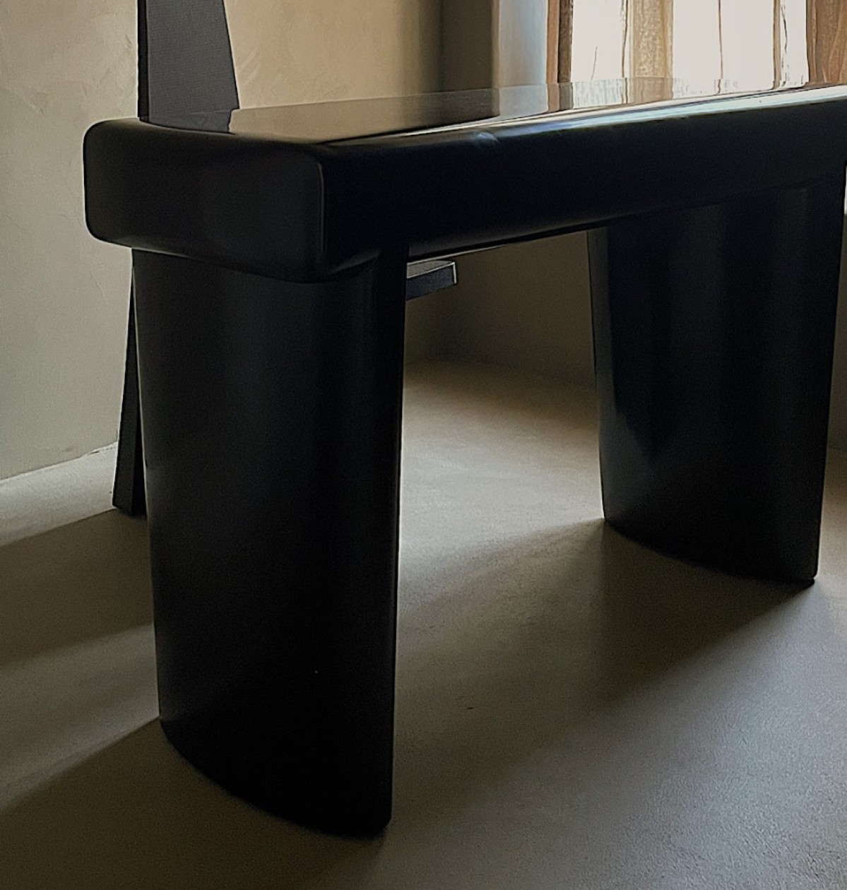 Contemporary black wood lifting desk