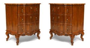 Italian venetian walnut bedside commodes 1