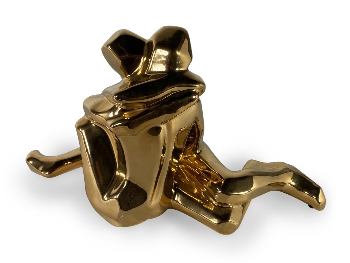 American modern ceramic gold glazed embracing couple jaru 