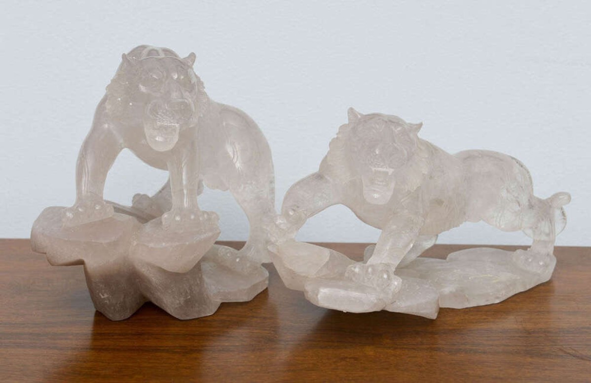 Rock crystal tiger sculpture