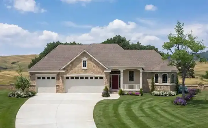 Traditional house plans 10-1364 - front exterior, 2,065 sq ft, 3 bed, 2 bath house plans | Monster House Plans
