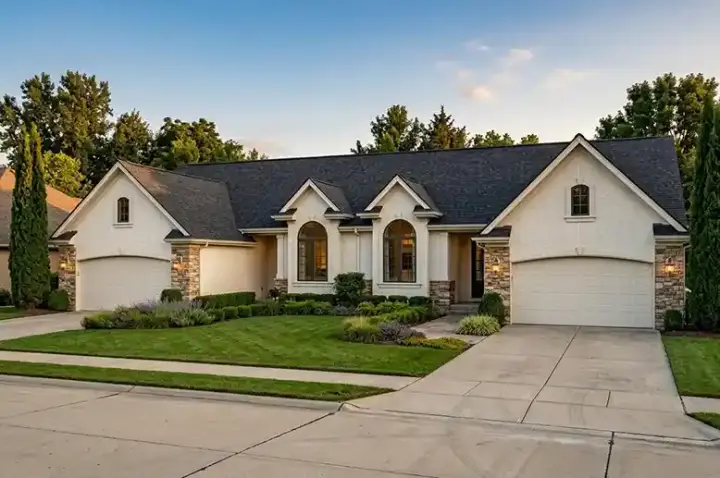 European house plans 10-872 - front exterior, 2,536 sq ft, 4 bed, 4 bath house plans | Monster House Plans
