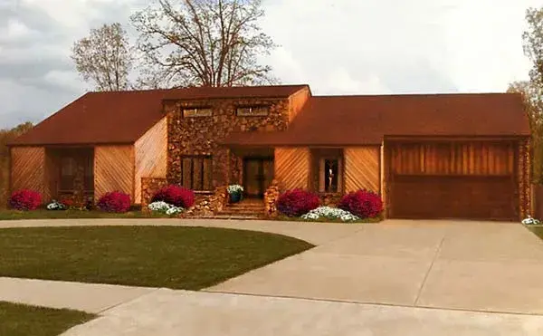 Contemporary house plans 101-102 - front exterior, 2,322 sq ft, 3 bed, 2 bath house plans | Monster House Plans