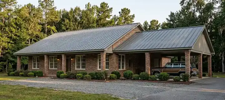 Ranch house plans 103-338 - front exterior, 1,755 sq ft, 2 bed, 2 bath house plans | Monster House Plans