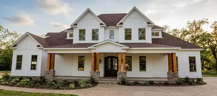 Traditional house plans 103-418 - front exterior, 3,332 sq ft, 5 bed, 3 bath house plans | Monster House Plans