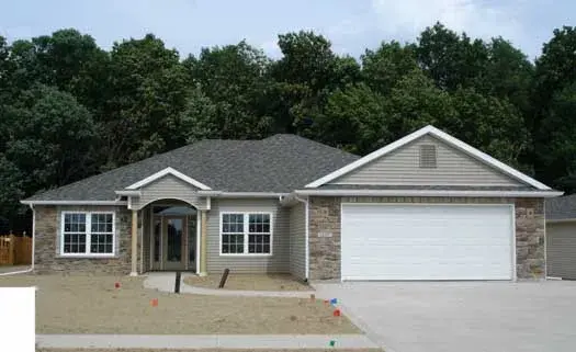 Traditional house plans 104-105 - front exterior, 1,683 sq ft, 3 bed, 2 bath house plans | Monster House Plans