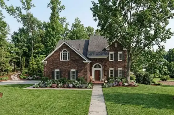 Traditional house plans 106-200 - front exterior, 2,338 sq ft, 3 bed, 2 bath house plans | Monster House Plans