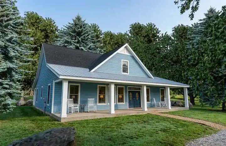 Farmhouse house plans 116-104 - front exterior, 2,080 sq ft, 3 bed, 2 bath house plans | Monster House Plans
