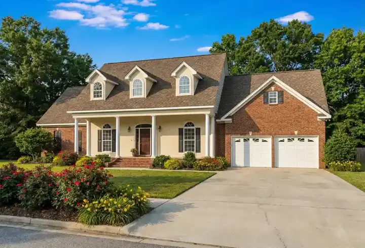 Southern house plans 12-1086 - front exterior, 2,634 sq ft, 4 bed, 2 bath house plans | Monster House Plans