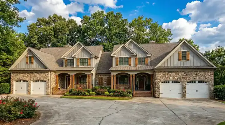 Country house plans 12-1175 - front exterior, 5,000 sq ft, 8 bed, 4 bath house plans | Monster House Plans